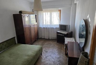 Apartament cu 3 camere decomandat în Exercițiu
