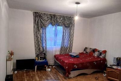 Casă cu 3 camere cu Teren 248 Mp în Lumina