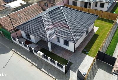 Casă cu 3 camere cu Teren 300 Mp în Central