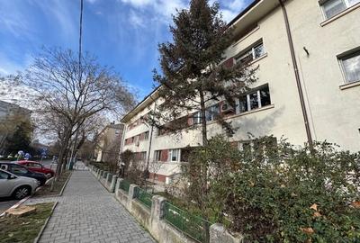 Apartament cu 3 camere semidecomandat în Vatra Luminoasă - 30