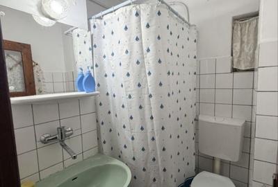 Apartament cu 4 camere decomandat în 1 Mai