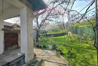 Casă cu 3 camere cu Teren 655 Mp în Sud