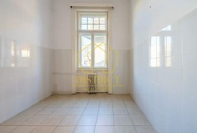Casă individuală cu 30 camere cu Canalizare în Central - 14