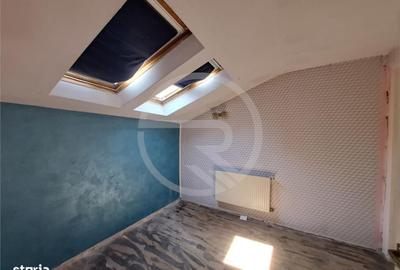Casă cu 4 camere în Central