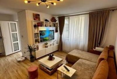Casă individuală cu 3 camere cu Teren 300 Mp în Exterior Est - 1