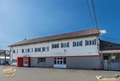 Spațiu comercial, de 1,756 mp, în Central