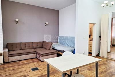 Garsonieră decomandată, mobilată în Central