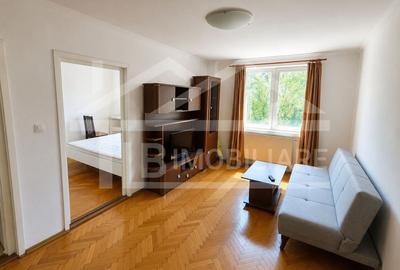 Apartament cu 2 camere semidecomandat în Ultracentral