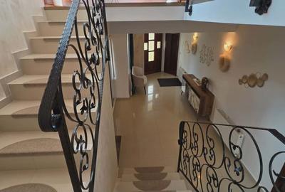 Casă cu 4 camere cu Teren 820 Mp în Sânmartin - 2