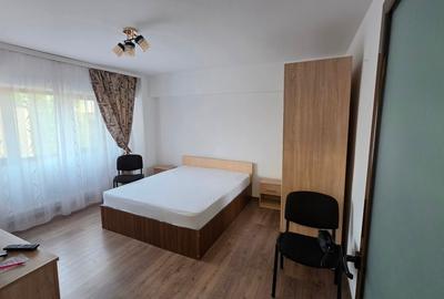 Garsonieră decomandată, mobilată în Ultracentral