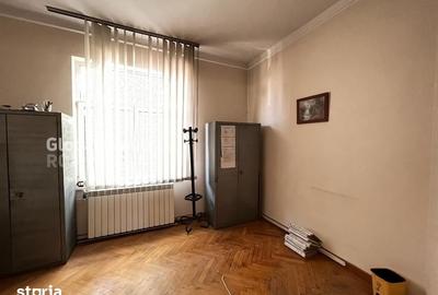 Casă cu Teren 600 Mp în Centrul Civic