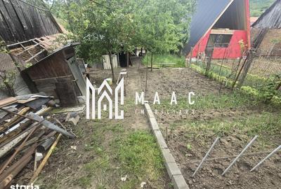 Casă cu 3 camere decomandat cu Teren 700 Mp în Central - 1