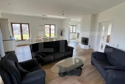 Casă cu 5 camere cu Teren 6000 Mp în Fălticeni - 2