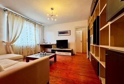 Apartament cu 2 camere semidecomandat, mobilat în Central