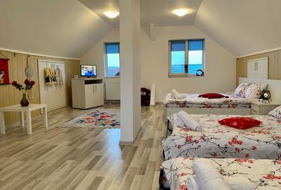Casă cu 4 camere cu Teren 1300 Mp în Sânpetru - 1