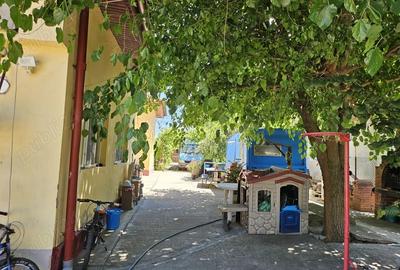 Casă cu 4 camere cu Teren 1727 Mp în Corbeanca