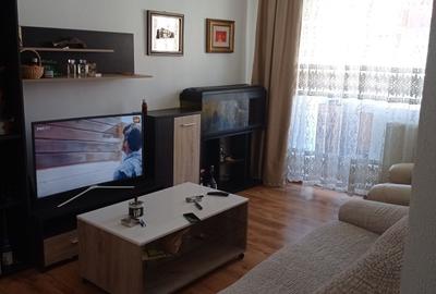 Apartament cu 3 camere semidecomandat în Ostroveni - 3