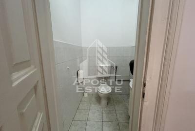 Birou, de 147 mp, în P-ța Maria - 5