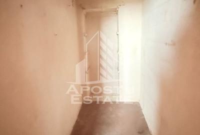 Apartament cu 3 camere semidecomandat în P-ța Maria - 4