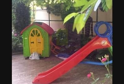 Casă cu 6 camere cu Teren 220 Mp în Drumul Taberei