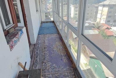 Apartament cu 2 camere decomandat în Vatra Dornei - 2
