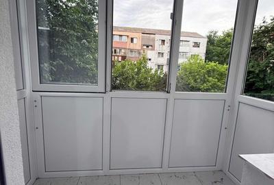 Apartament cu 2 camere semidecomandat în Micro 11