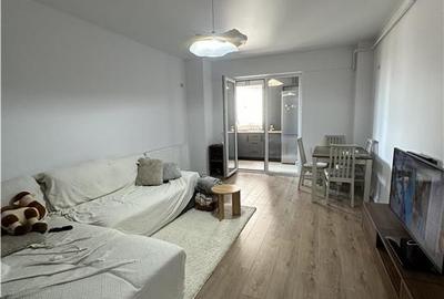 Apartament cu 2 camere semidecomandat, mobilat în 13 Septembrie