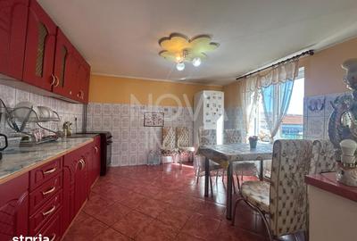 Casă cu 5 camere cu Teren 845 Mp în Roșia