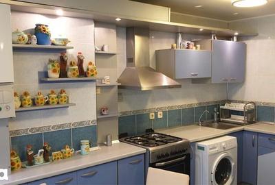 Apartament cu 4 camere în Central - 1