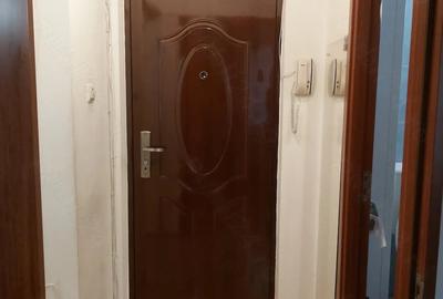 Apartament cu 2 camere decomandat în Drumul Taberei