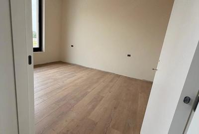 Casă cu 3 camere cu Teren 250 Mp în Braytim