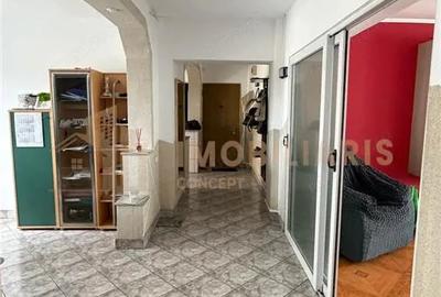 Casă cu 3 camere decomandat cu Teren 500 Mp în Mocira - 2