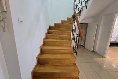Apartament cu 4 camere decomandat în Unirii