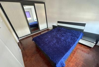 Apartament cu 2 camere semidecomandat, mobilat în Central
