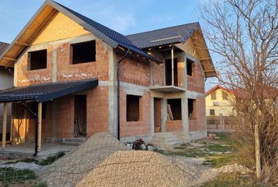Casă cu 4 camere în Strejnicu - 4