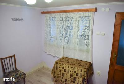 Casă cu 3 camere decomandat în Mislea - 14
