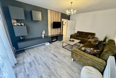 Apartament cu 3 camere, mobilat în Sânpetru