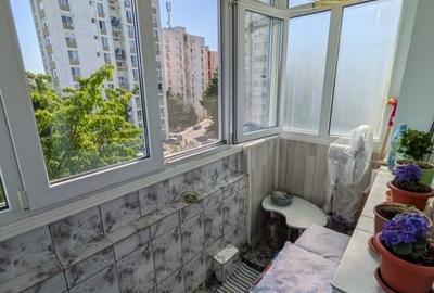 Apartament cu 2 camere decomandat, mobilat în Craiovei