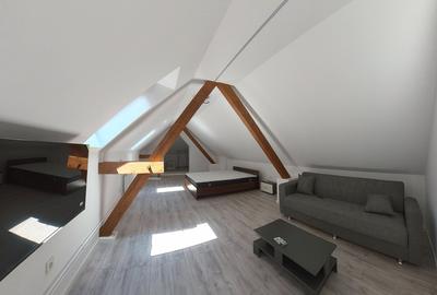 Apartament cu 2 camere semidecomandat în Centrul Istoric - 1