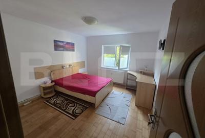 Apartament cu 3 camere decomandat, mobilat în Noua