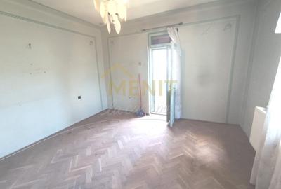 Apartament cu 2 camere decomandat în Plopeni - 3