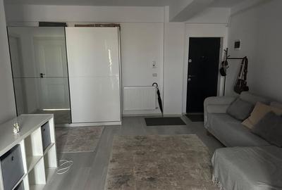 Apartament cu 2 camere semidecomandat în Valea Lupului