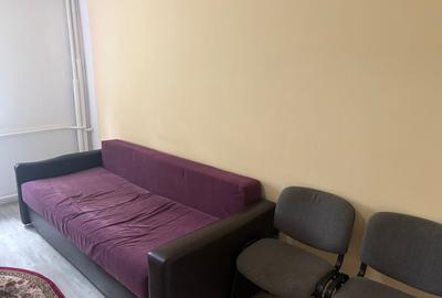 Garsonieră decomandată în CET - 3