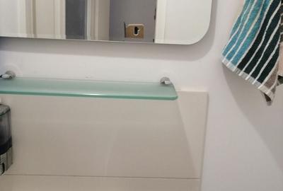 Apartament cu 3 camere în Romană