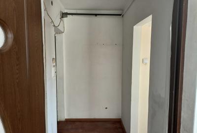 Apartament cu 2 camere semidecomandat în Precista