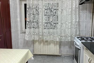 Apartament cu 2 camere decomandat în Grivița