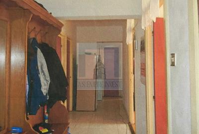 Apartament cu 3 camere decomandat în Județean - 3