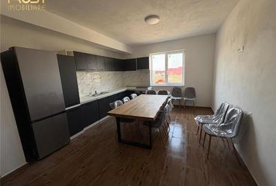 Apartament cu 8 camere semidecomandat în Petriș - 4