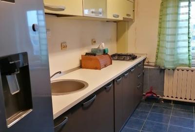 Apartament cu 3 camere decomandat, mobilat în Torontalului - 1