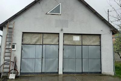 Casă cu 4 camere cu Teren 786 Mp în Central